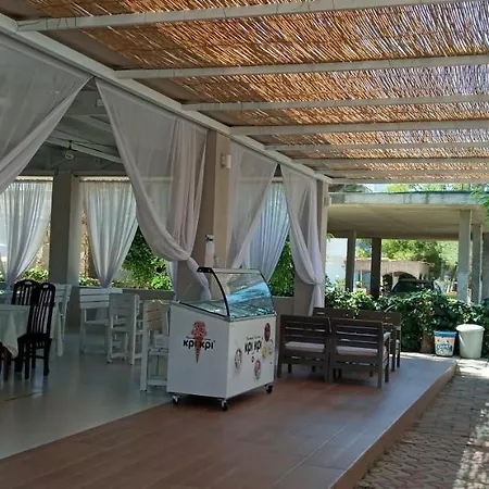 Hotell Kleart Golem (Tirana)